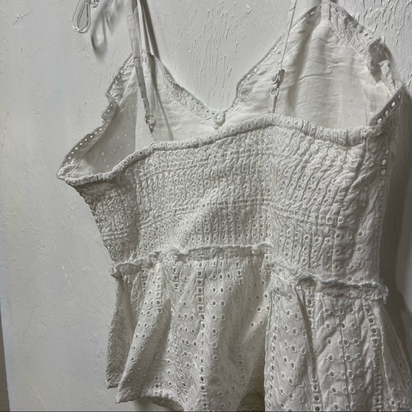 Sim & Sam Crop Top - Picture 2 of 4